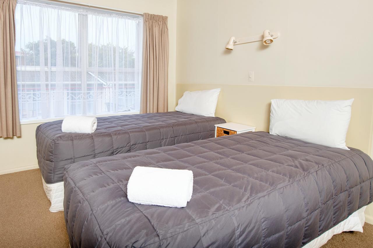 Tourist Court Motel Вакатане Екстер'єр фото