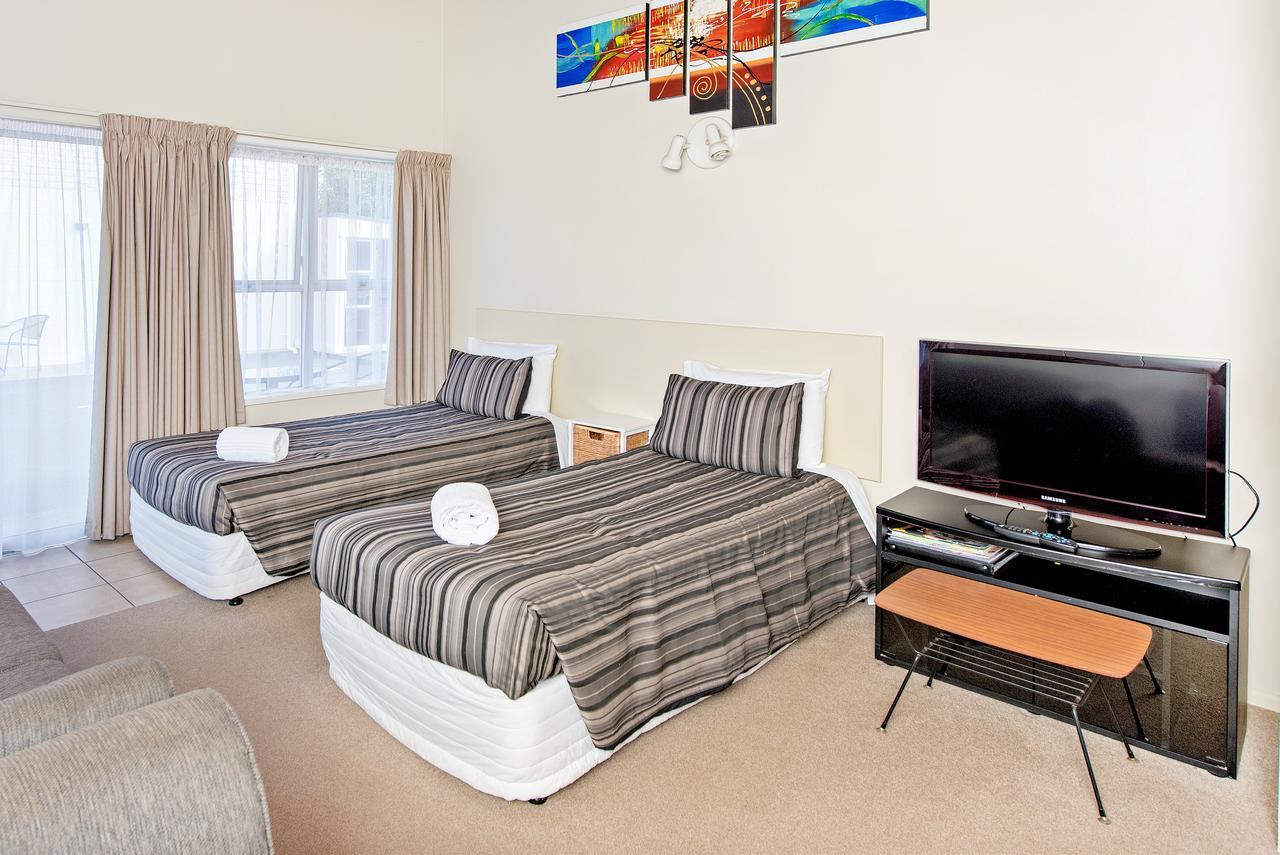 Tourist Court Motel Вакатане Екстер'єр фото