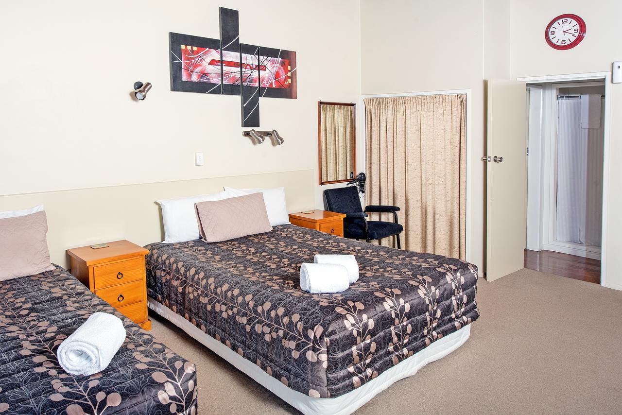 Tourist Court Motel Вакатане Екстер'єр фото